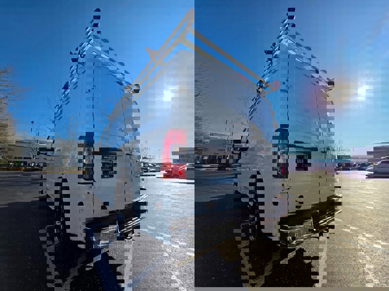 Used 2018 Nissan NV 3500 SL w/ Navigation Package image 11