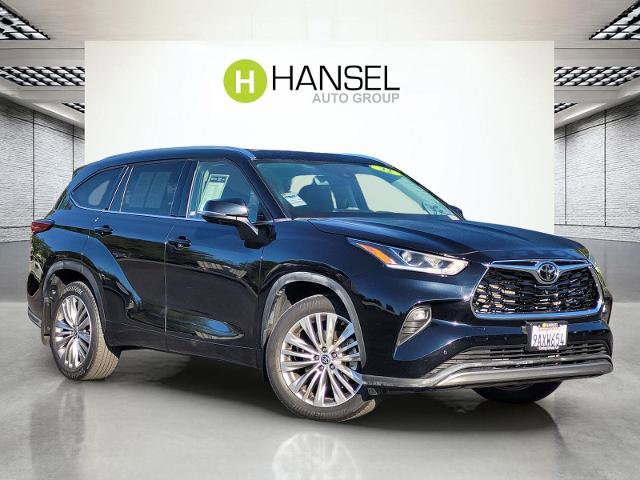 Used 2022 Toyota Highlander Platinum image 1