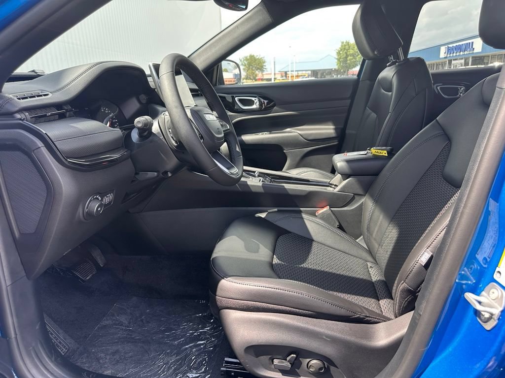 New 2026 Jeep Compass Latitude AWD/4WD image 14