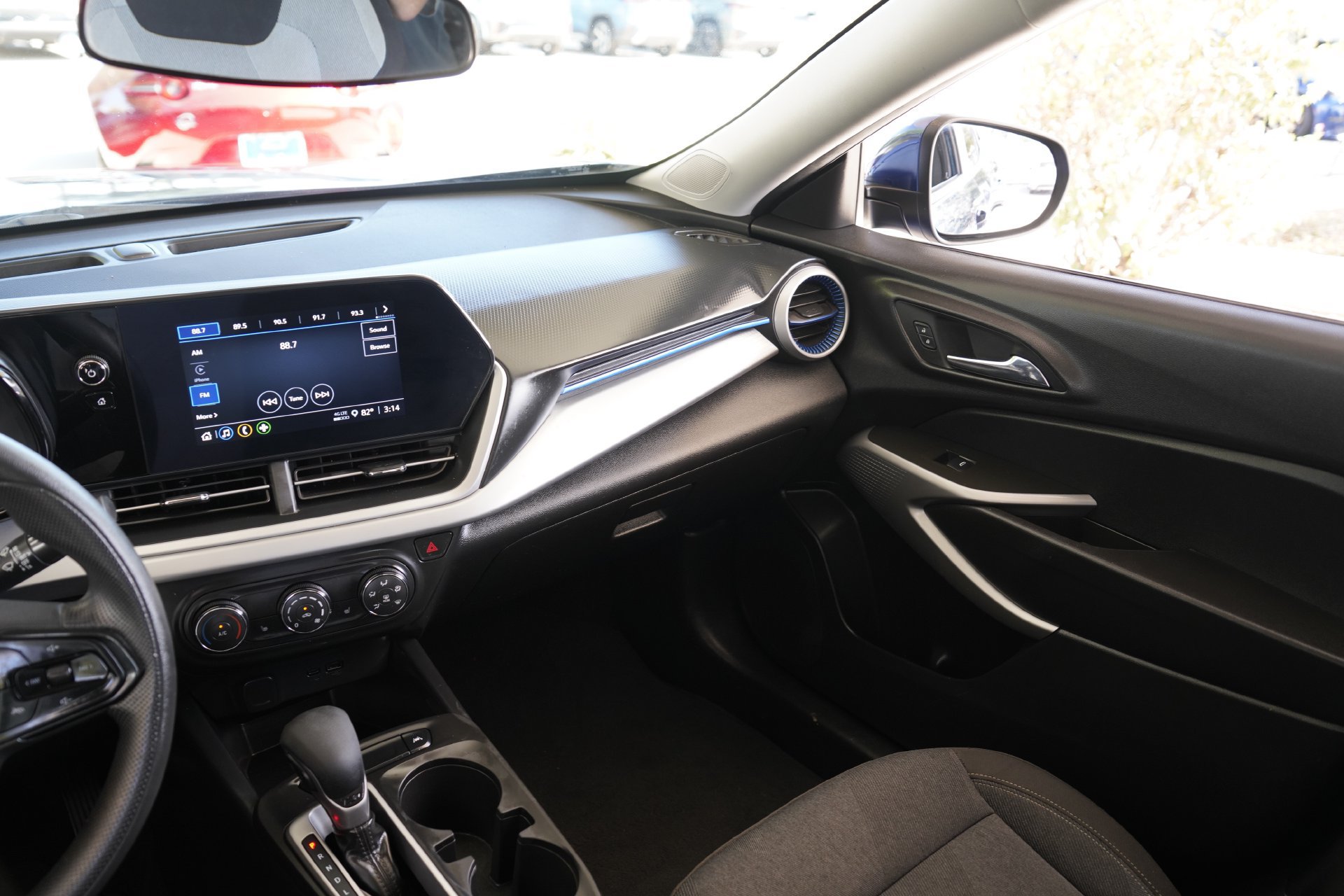 Used 2024 Chevrolet Trax LS w/ LS Convenience Package FWD image 26