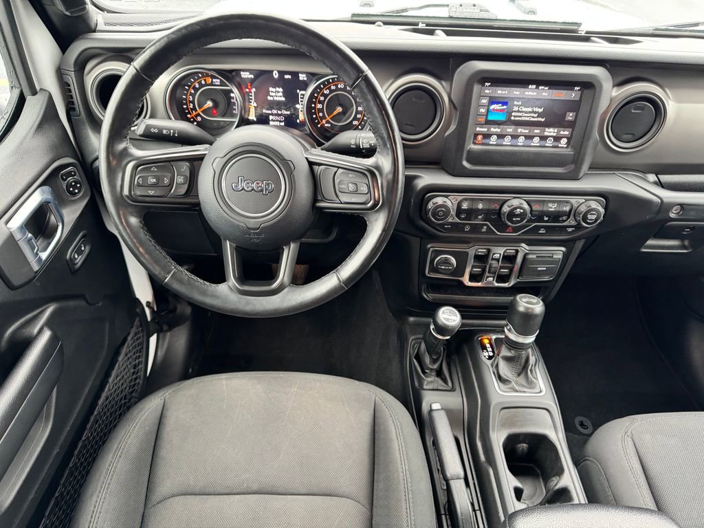 Used 2021 Jeep Wrangler Unlimited Sport AWD/4WD image 17