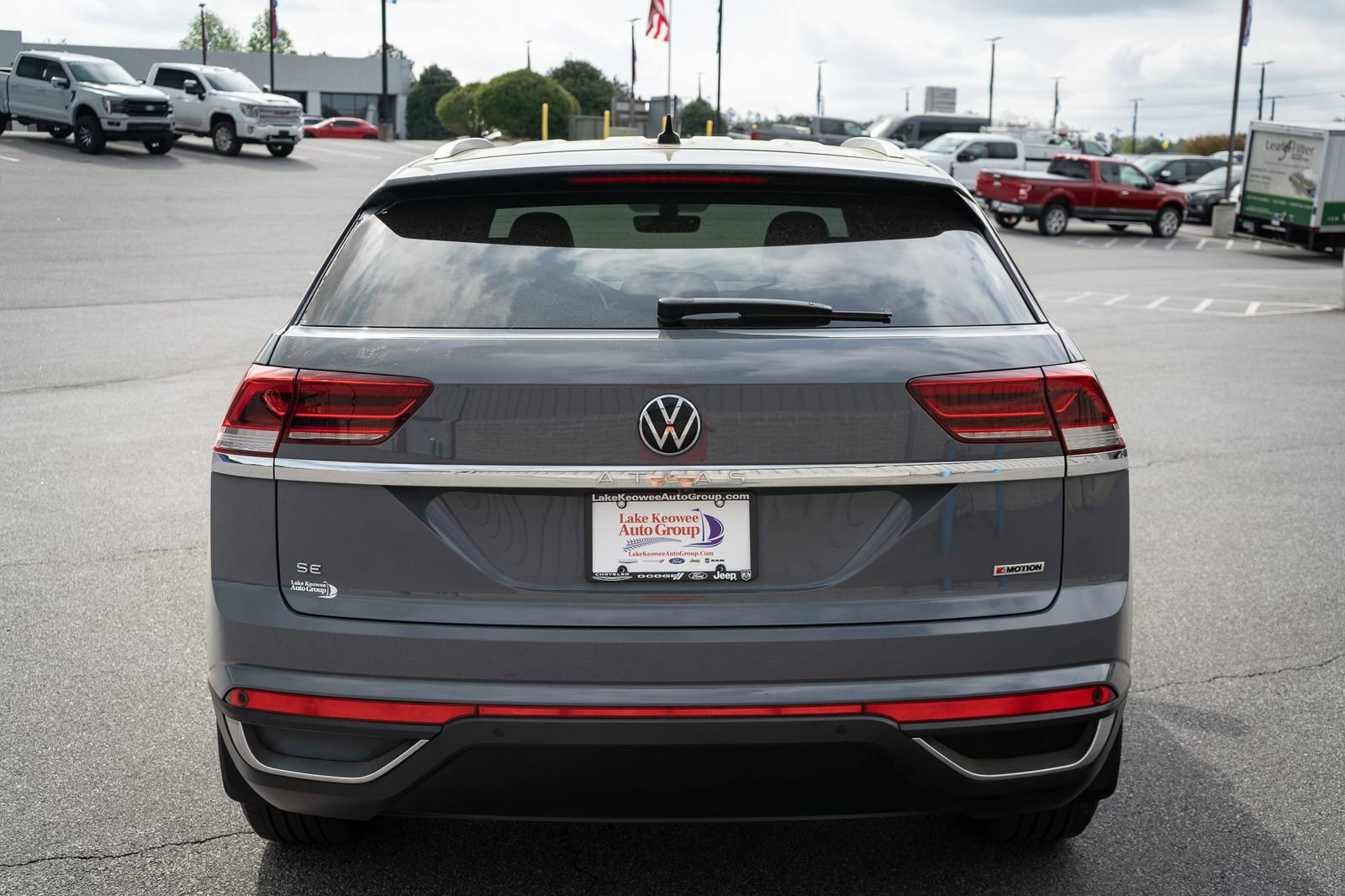 Used 2022 Volkswagen Atlas Cross Sport SE AWD/4WD image 8