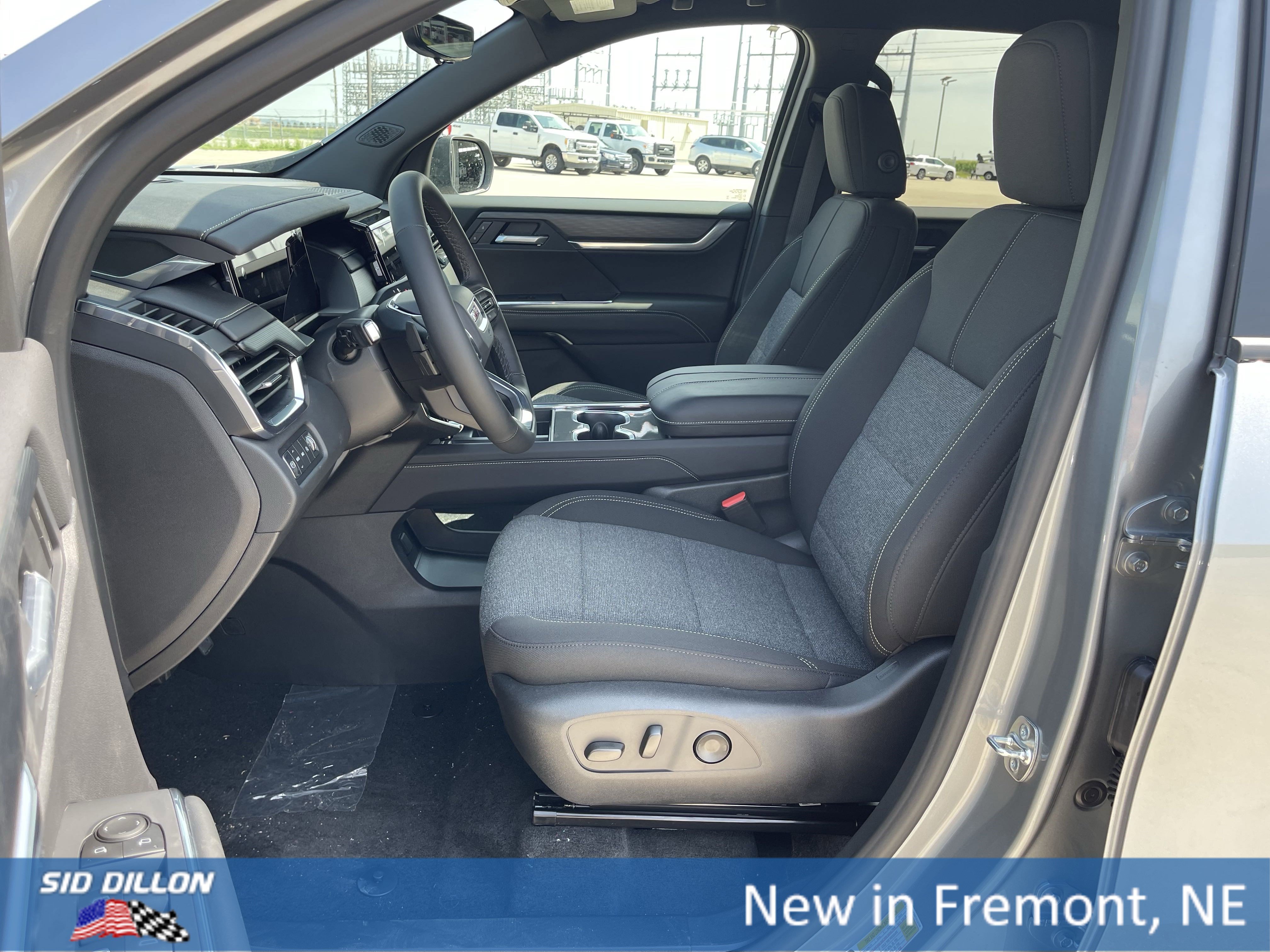 New 2026 GMC Acadia Elevation image 9