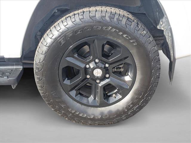 Used 2019 Toyota 4Runner SR5 image 5