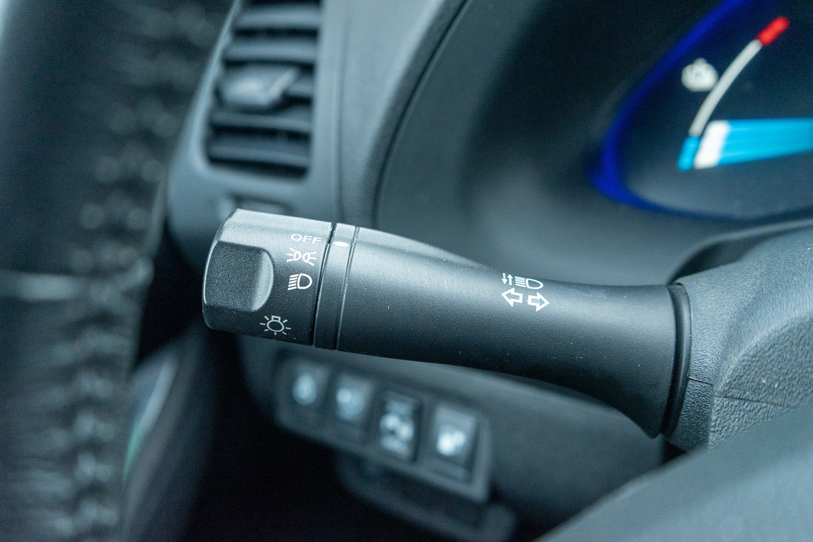 Used 2016 Nissan Leaf SV image 25