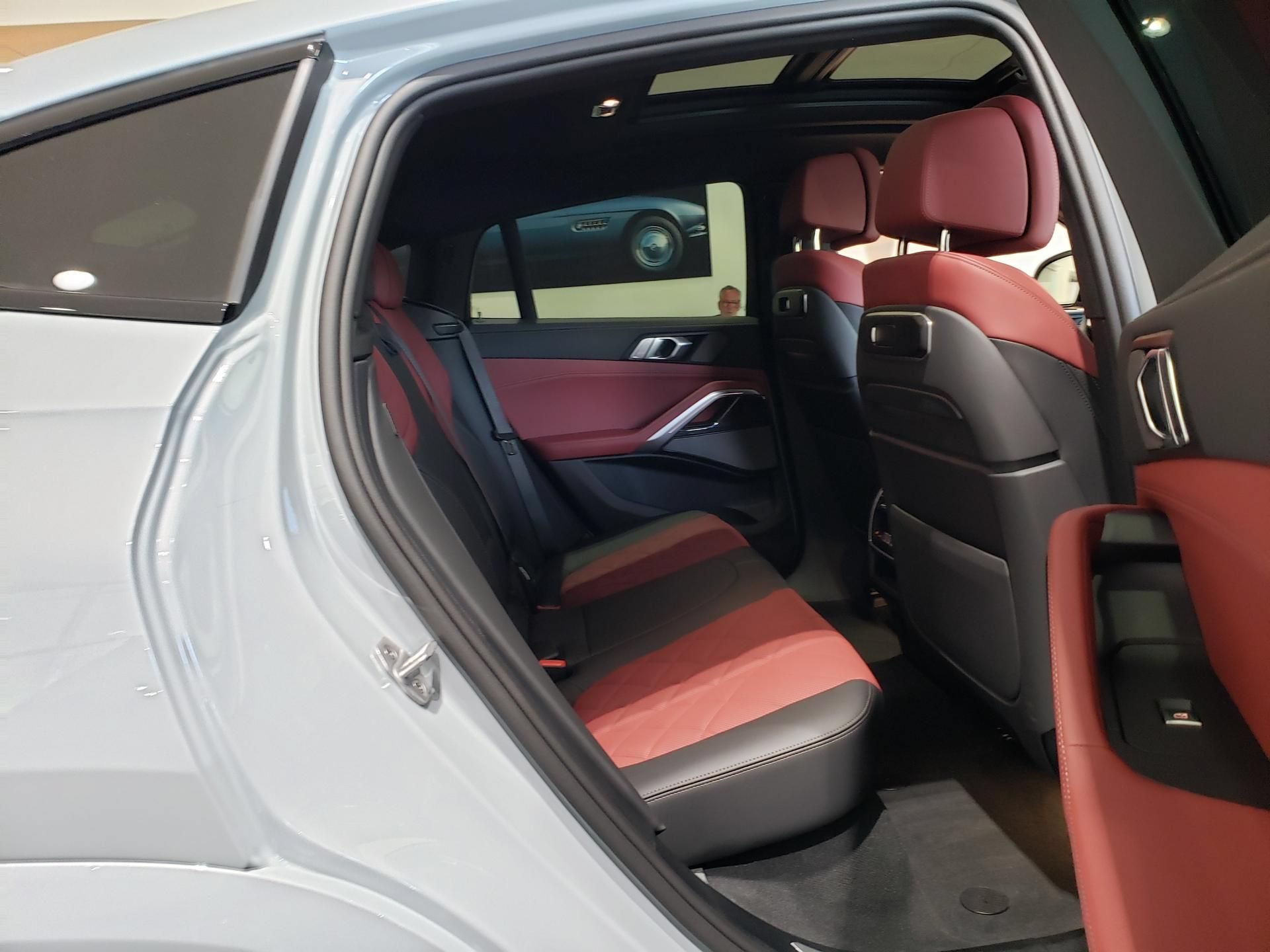 New 2027 BMW X6 xDrive40i AWD/4WD image 13
