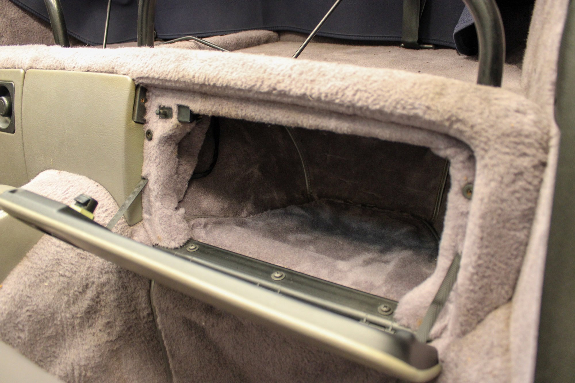 Used 1992 Porsche 911 America Roadster image 46