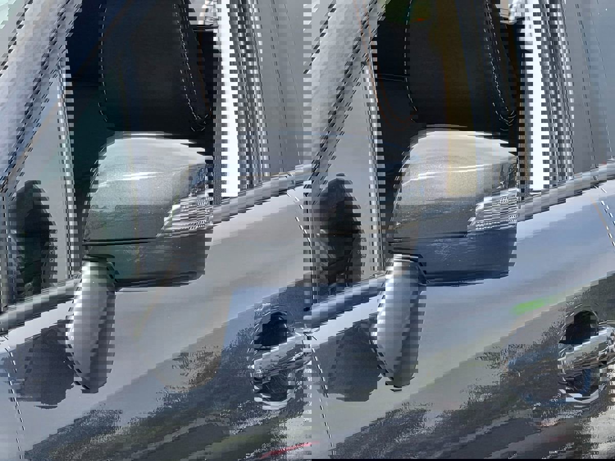 Used 2017 Subaru Crosstrek 2.0i Limited image 7