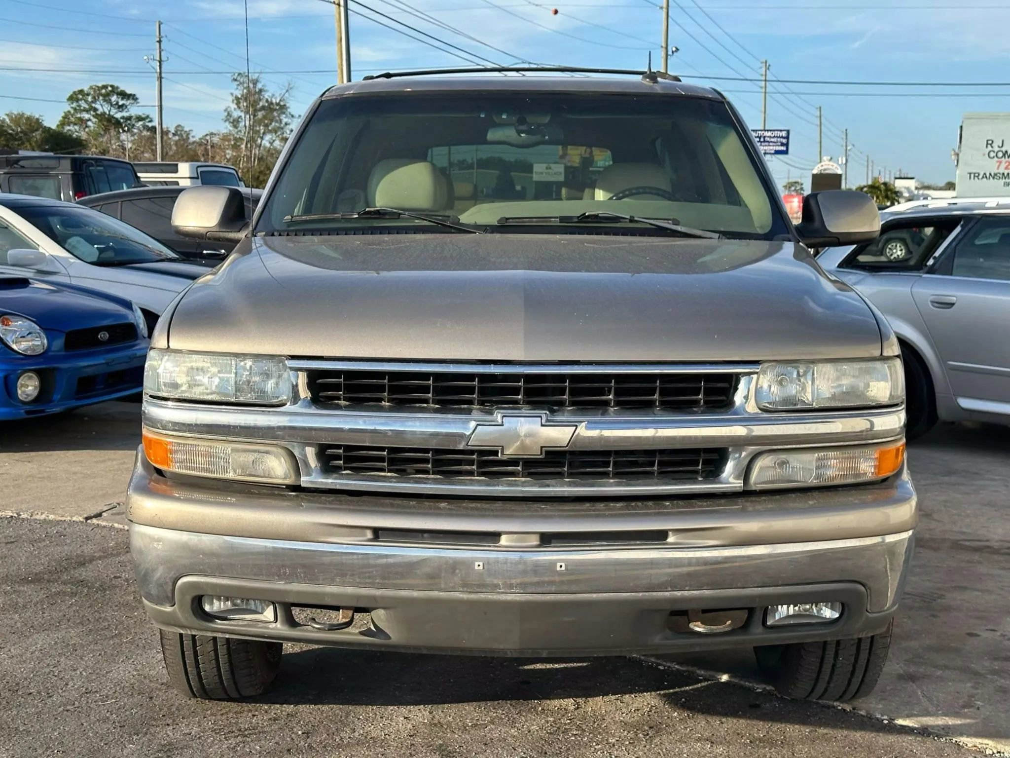 Used 2002 Chevrolet Suburban LT image 7