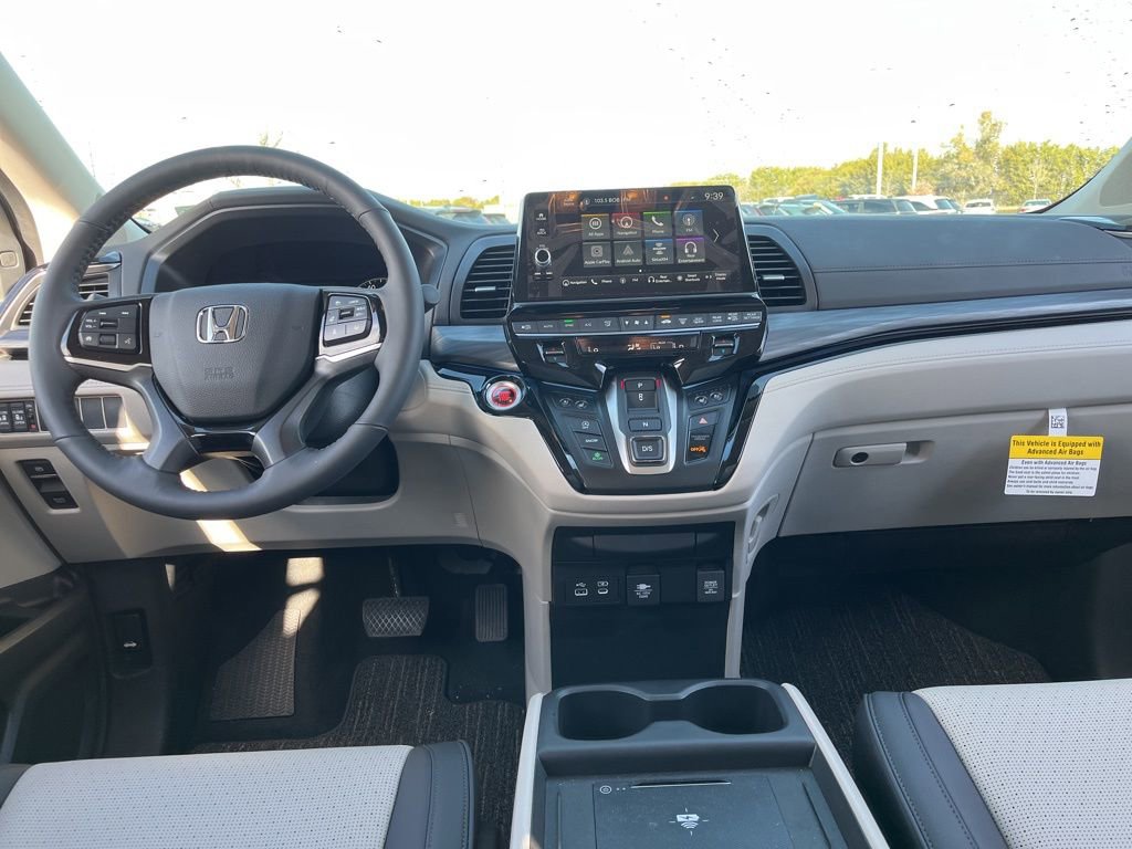 Certified 2026 Honda Odyssey Elite image 17