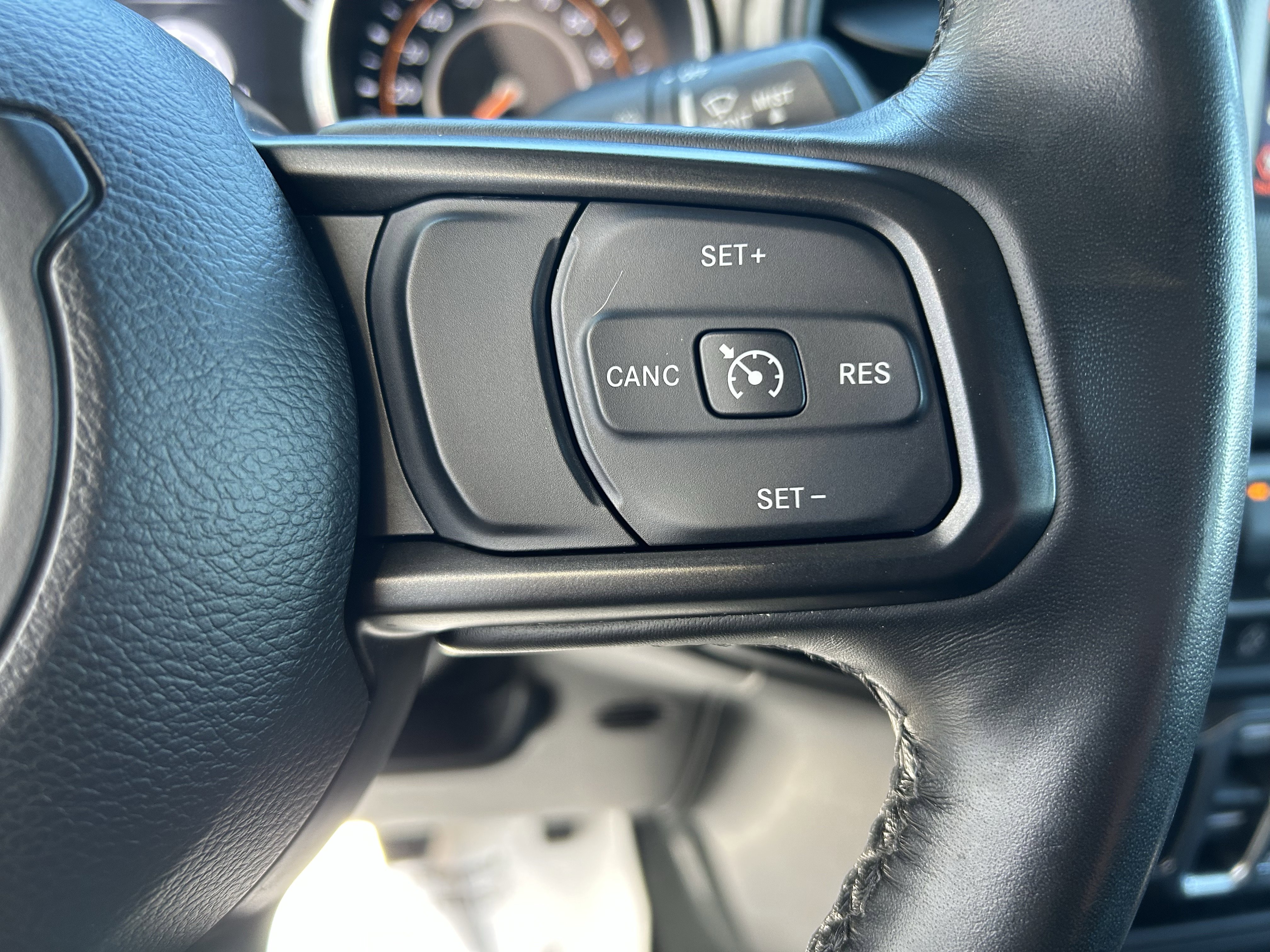 Used 2022 Jeep Gladiator Sport image 22