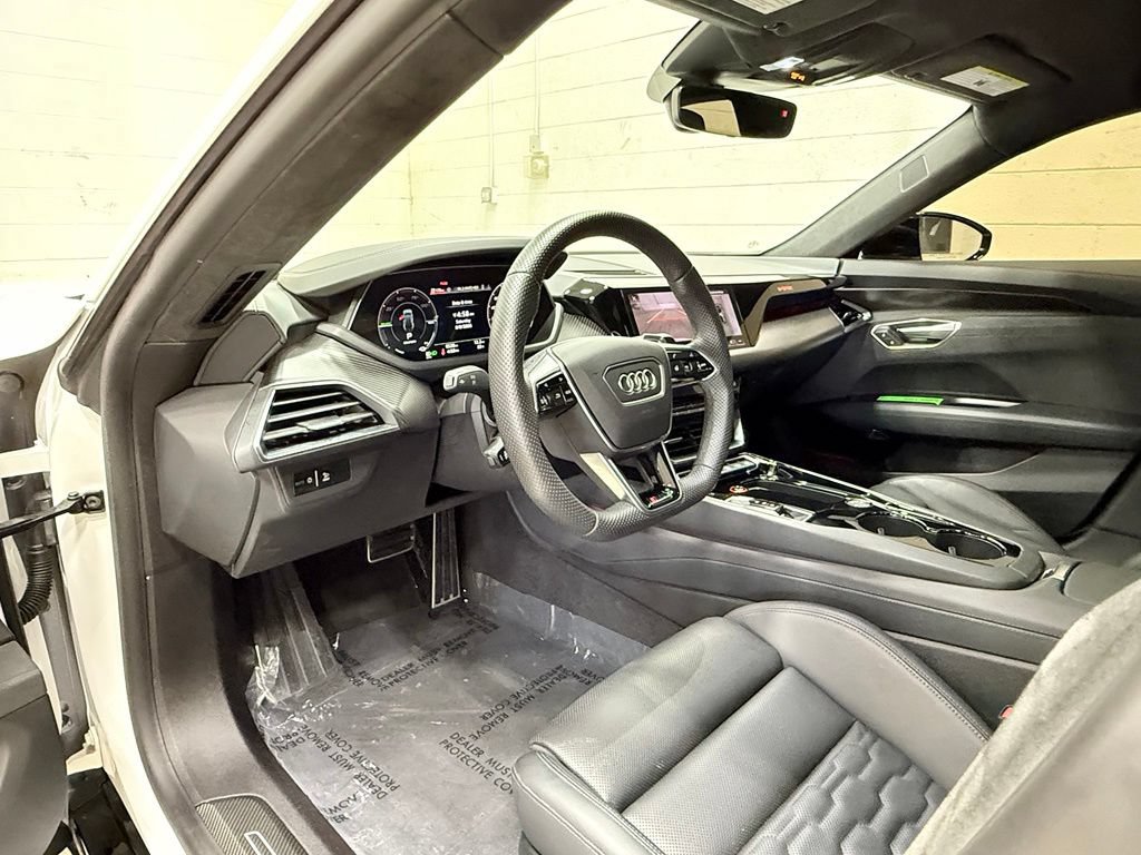Used 2024 Audi RS e-tron GT w/ Carbon Performance Package AWD/4WD image 21
