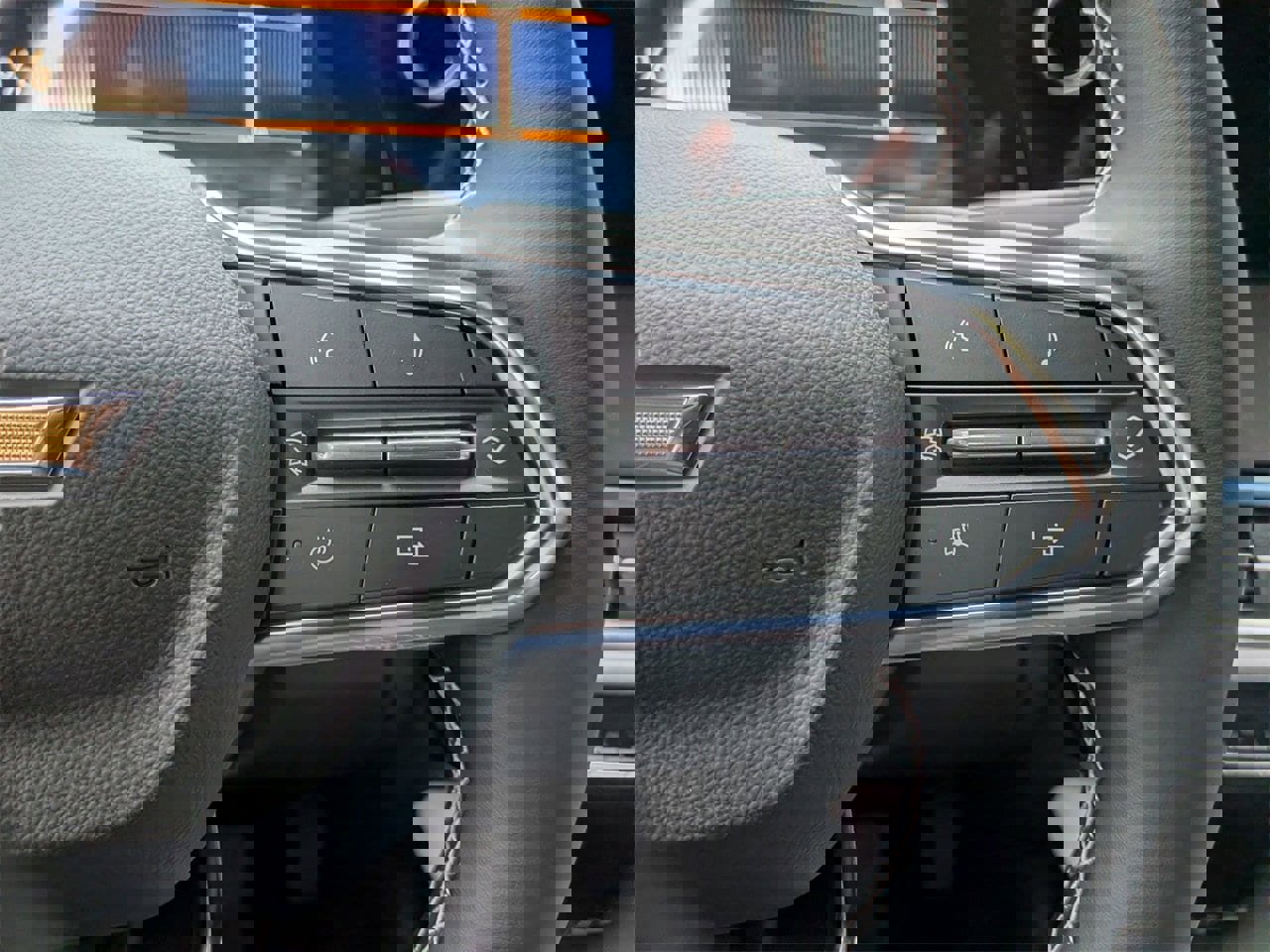 New 2026 Chevrolet Equinox EV LT image 12