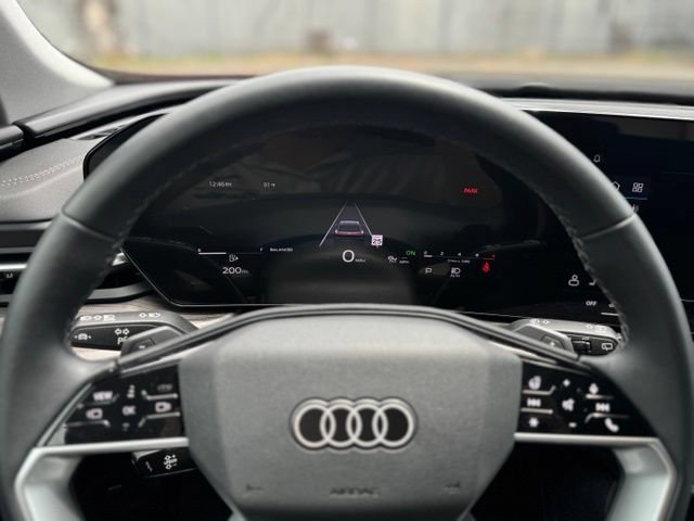 Certified 2025 Audi Q5 Premium w/ Premium Plus AWD/4WD image 23