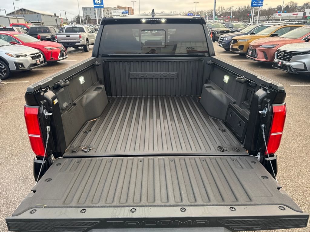 Used 2025 Toyota Tacoma Limited image 7