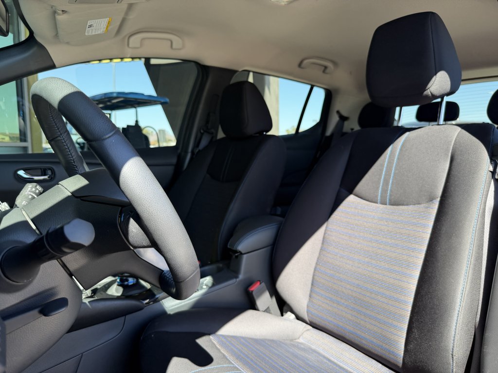 Used 2025 Nissan Leaf SV Plus FWD image 31