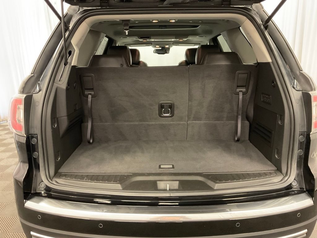 Used 2017 GMC Acadia Limited SLT AWD/4WD image 7