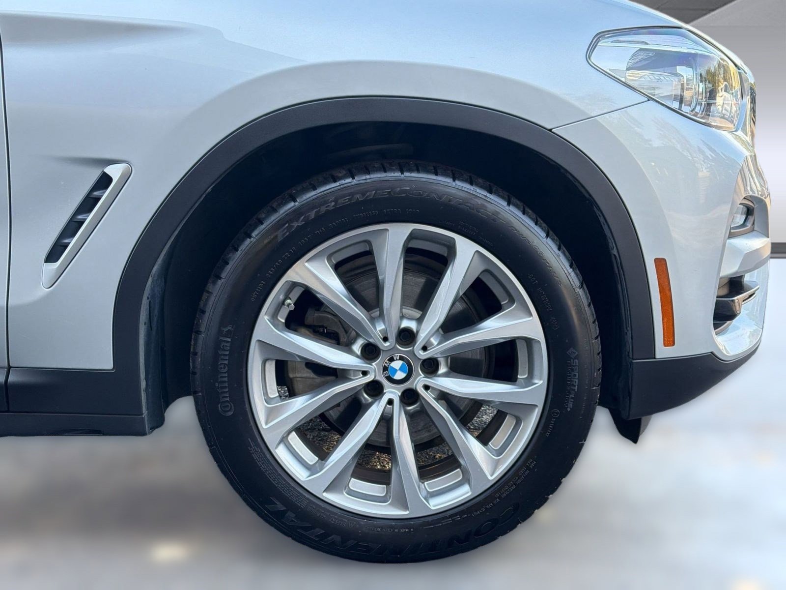 Used 2019 BMW X3 xDrive30i w/ Premium Package image 12