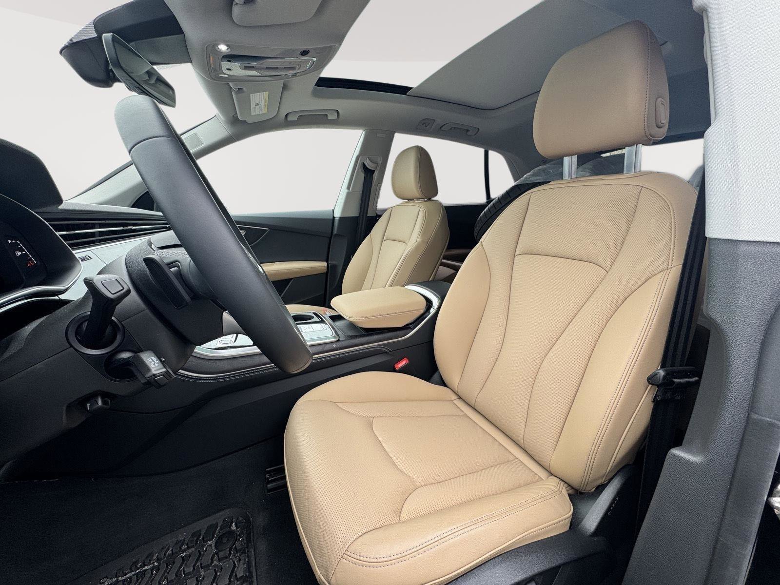 Certified 2025 Audi Q8 Premium Plus w/ Premium Plus Package AWD/4WD image 4