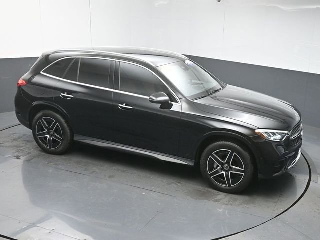 Used 2025 Mercedes-Benz GLC 300 image 42