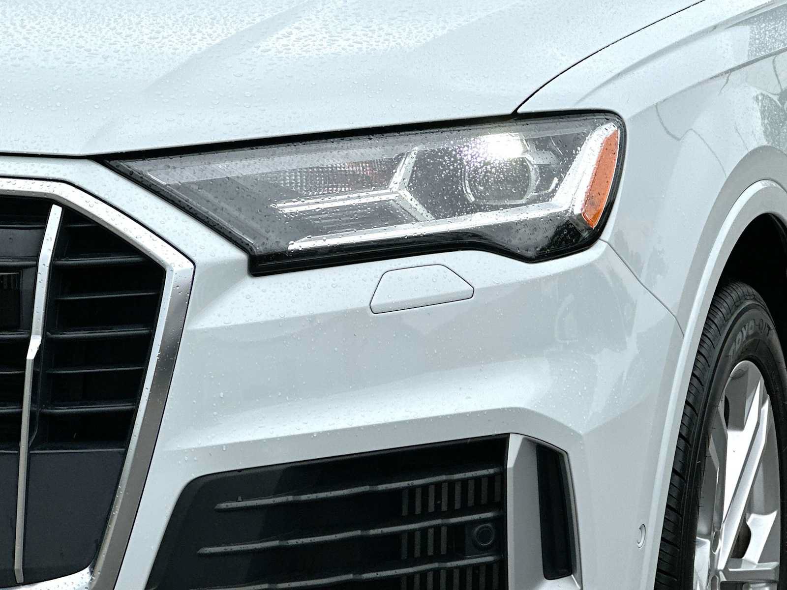 Used 2023 Audi Q7 3.0T Premium Plus AWD/4WD image 16