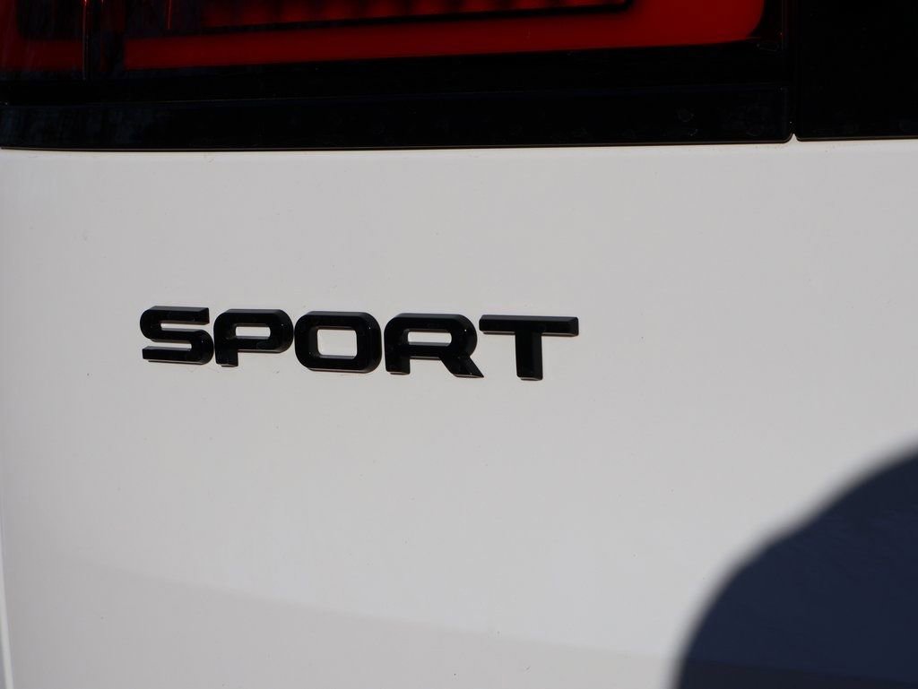 New 2026 Land Rover Range Rover Sport Dynamic SE image 8