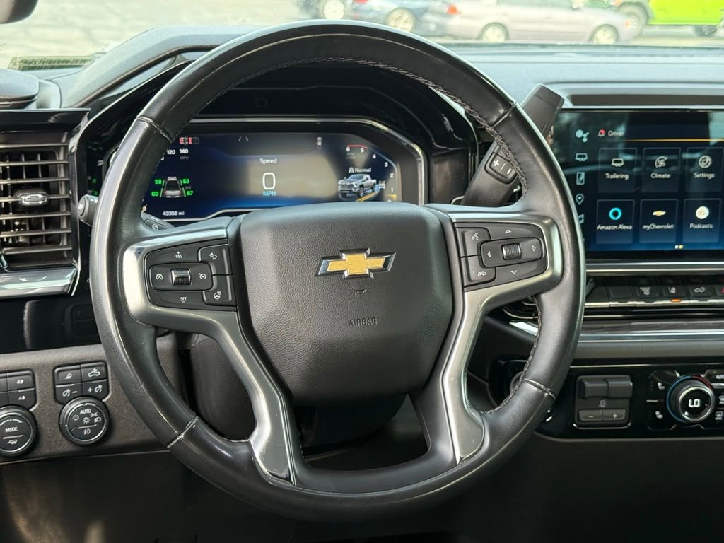 Used 2024 Chevrolet Silverado 2500 LTZ image 37