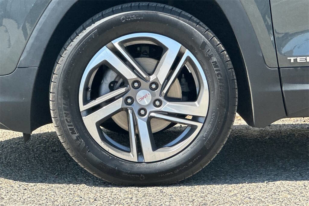 Used 2020 GMC Terrain SLT w/ Preferred Package image 26