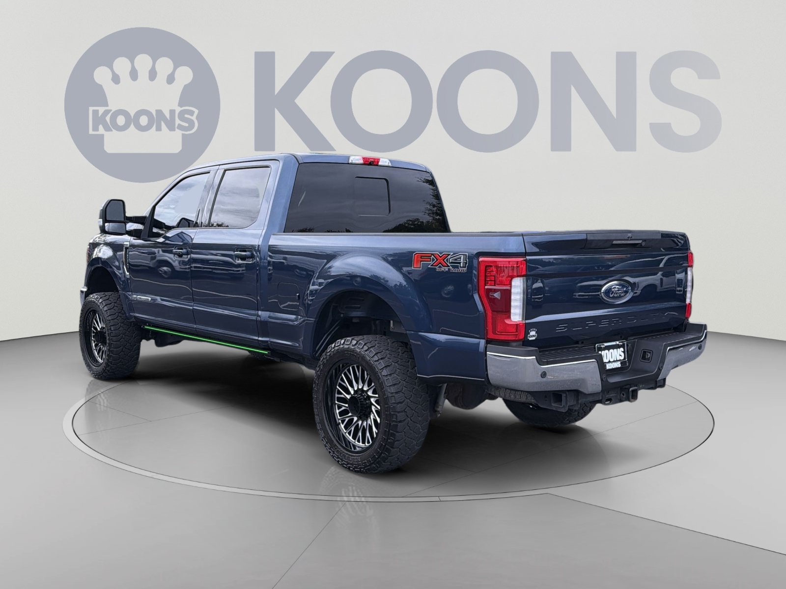 Used 2017 Ford F250 Lariat w/ Lariat Ultimate Package AWD/4WD image 4