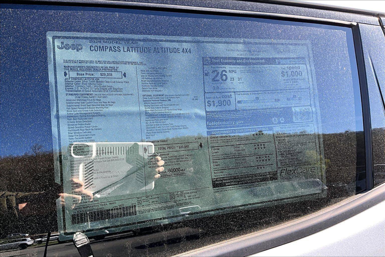 New 2026 Jeep Compass Latitude image 15