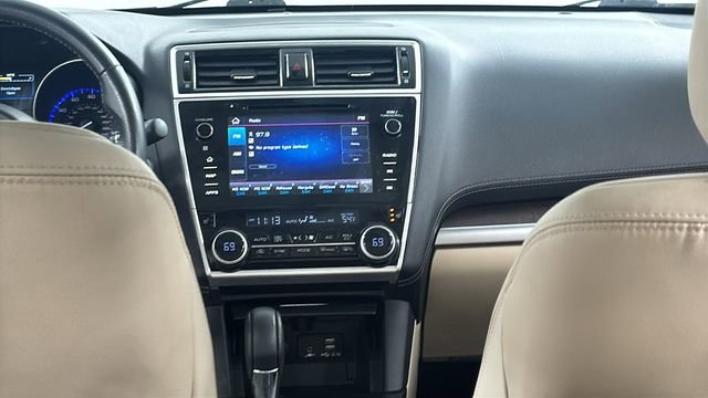 Used 2019 Subaru Outback 2.5i Limited w/ Popular Package #2 image 17