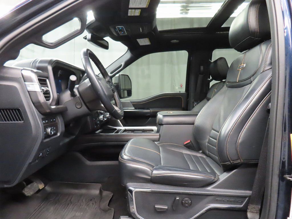 Used 2024 Ford F250 Platinum image 9
