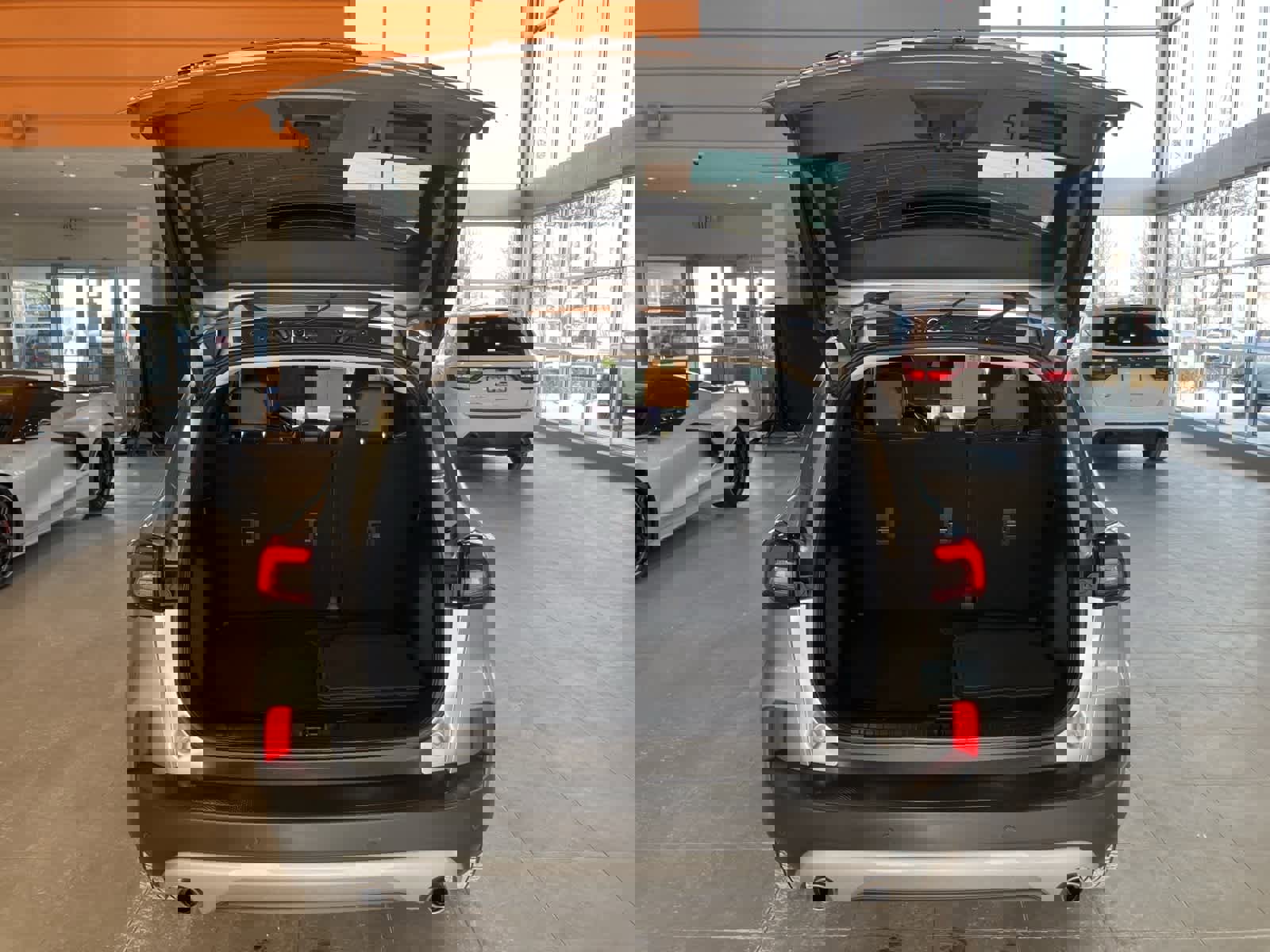 Used 2024 Ford Escape Platinum image 27