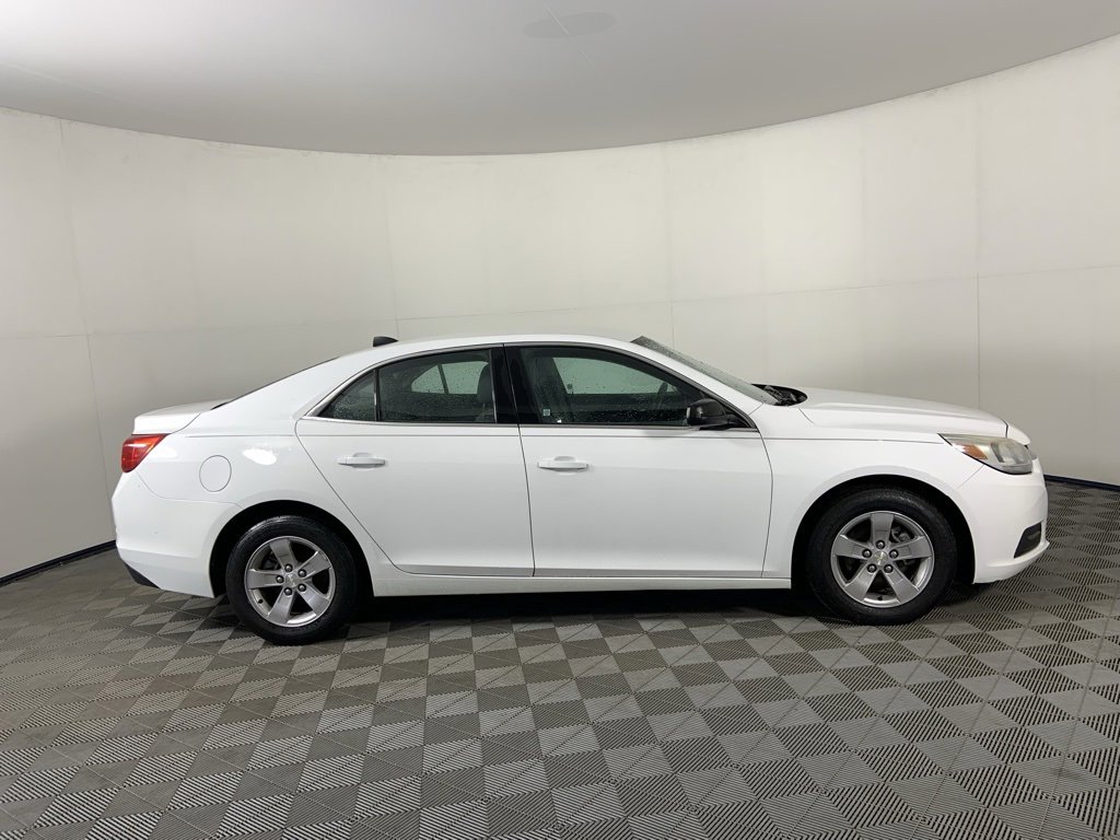 Used 2014 Chevrolet Malibu LS image 2