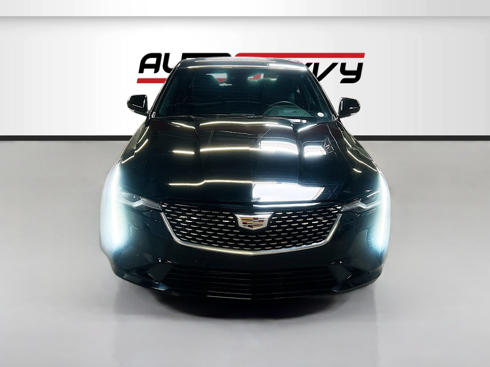 Used 2024 Cadillac CT4 Luxury RWD image 2