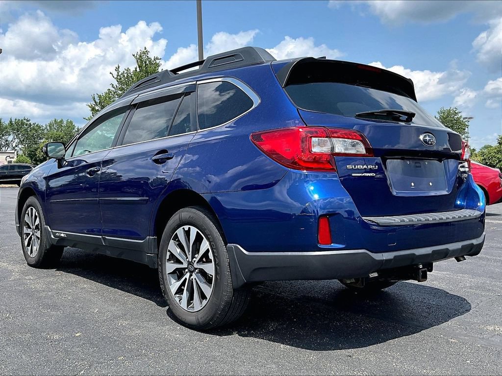 Used 2016 Subaru Outback 3.6R Limited w/ Popular Package #4 AWD/4WD image 3