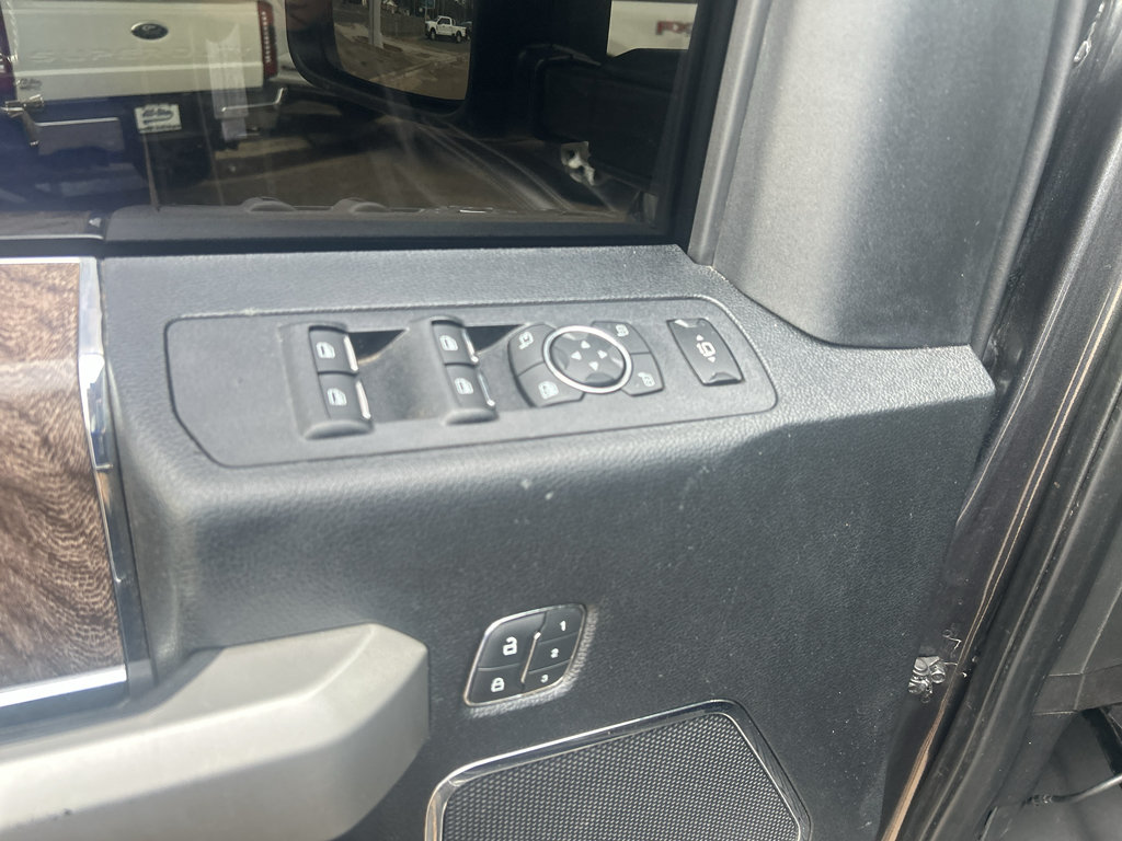 Used 2019 Ford F350 Lariat AWD/4WD image 20