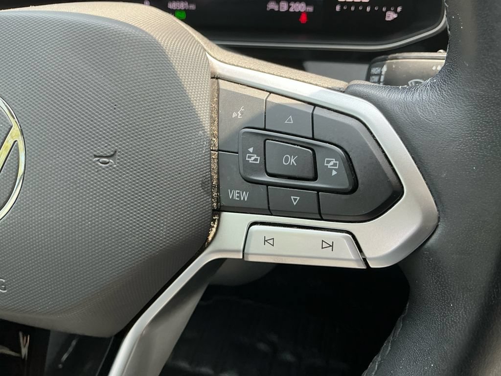 Used 2025 Volkswagen Jetta SE FWD image 20