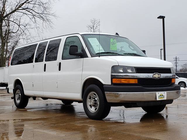 Used 2016 Chevrolet Express 3500 LT w/ LT Preferred Equipment Group RWD image 8