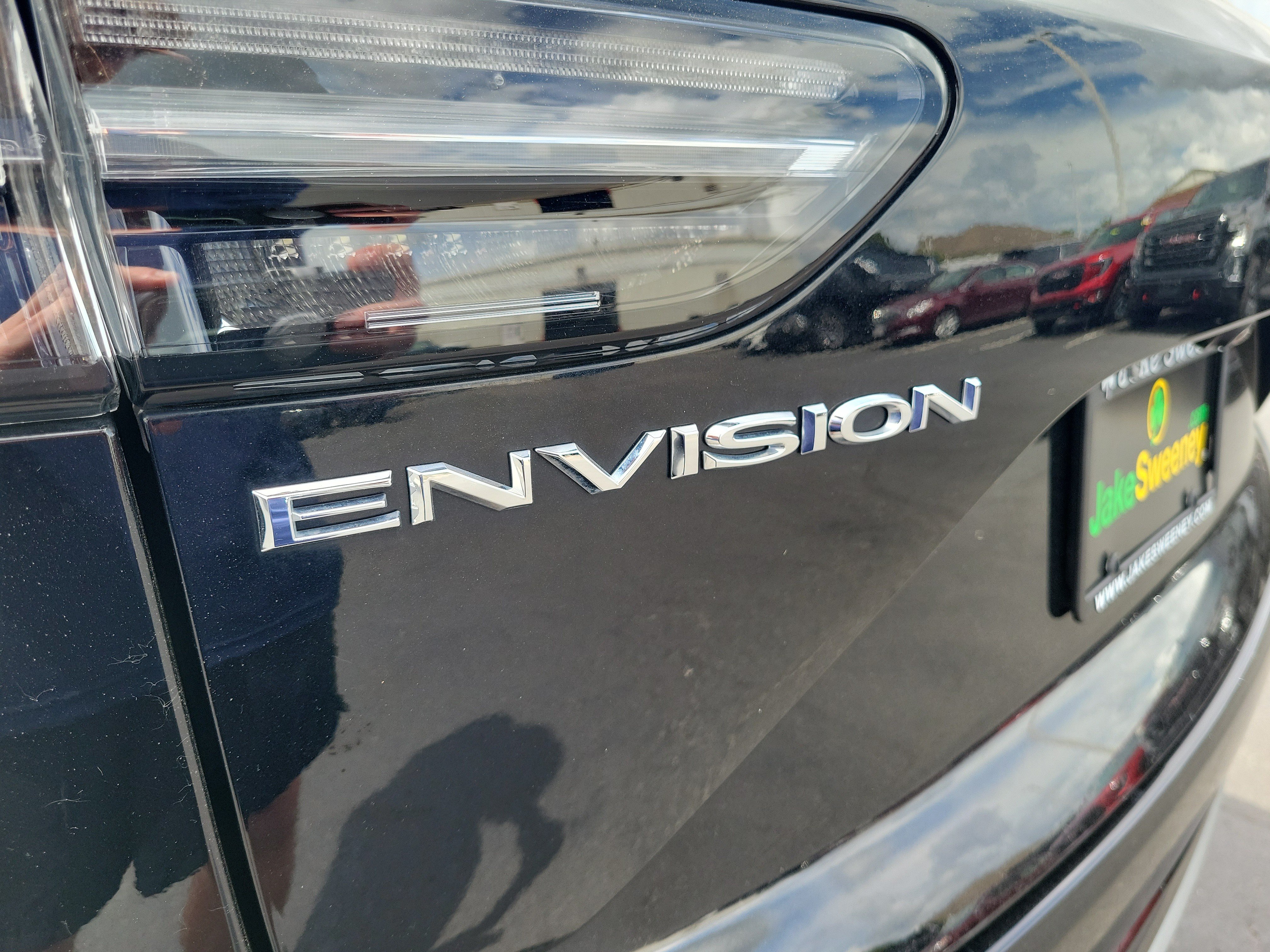 Used 2022 Buick Envision Avenir w/ Technology Package II FWD image 7