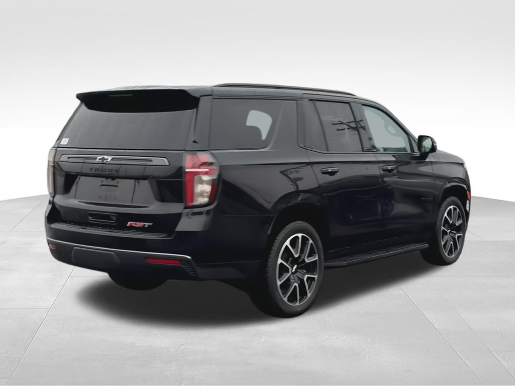 Used 2022 Chevrolet Tahoe RST w/ Luxury Package AWD/4WD image 8