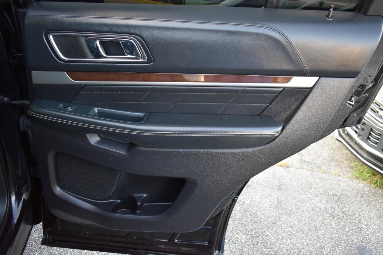 Used 2019 Ford Explorer Platinum AWD/4WD image 37