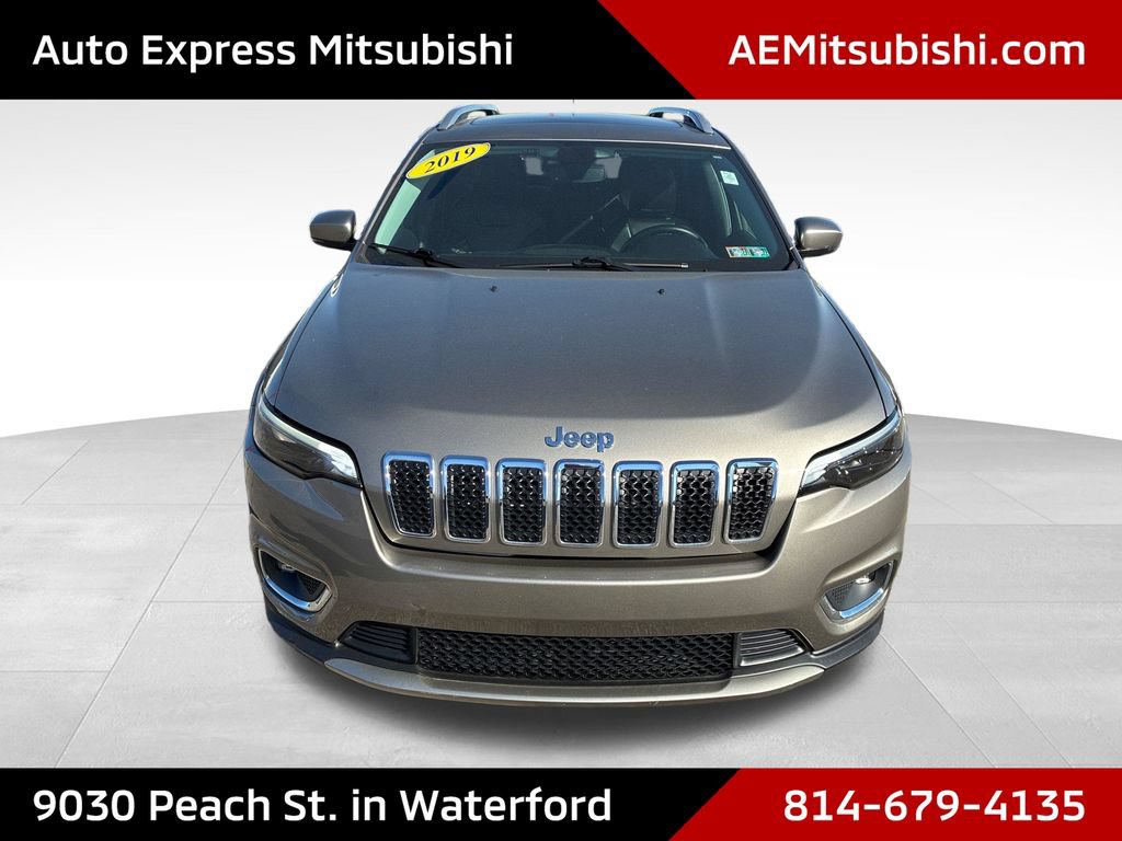 Used 2019 Jeep Cherokee Limited AWD/4WD image 2