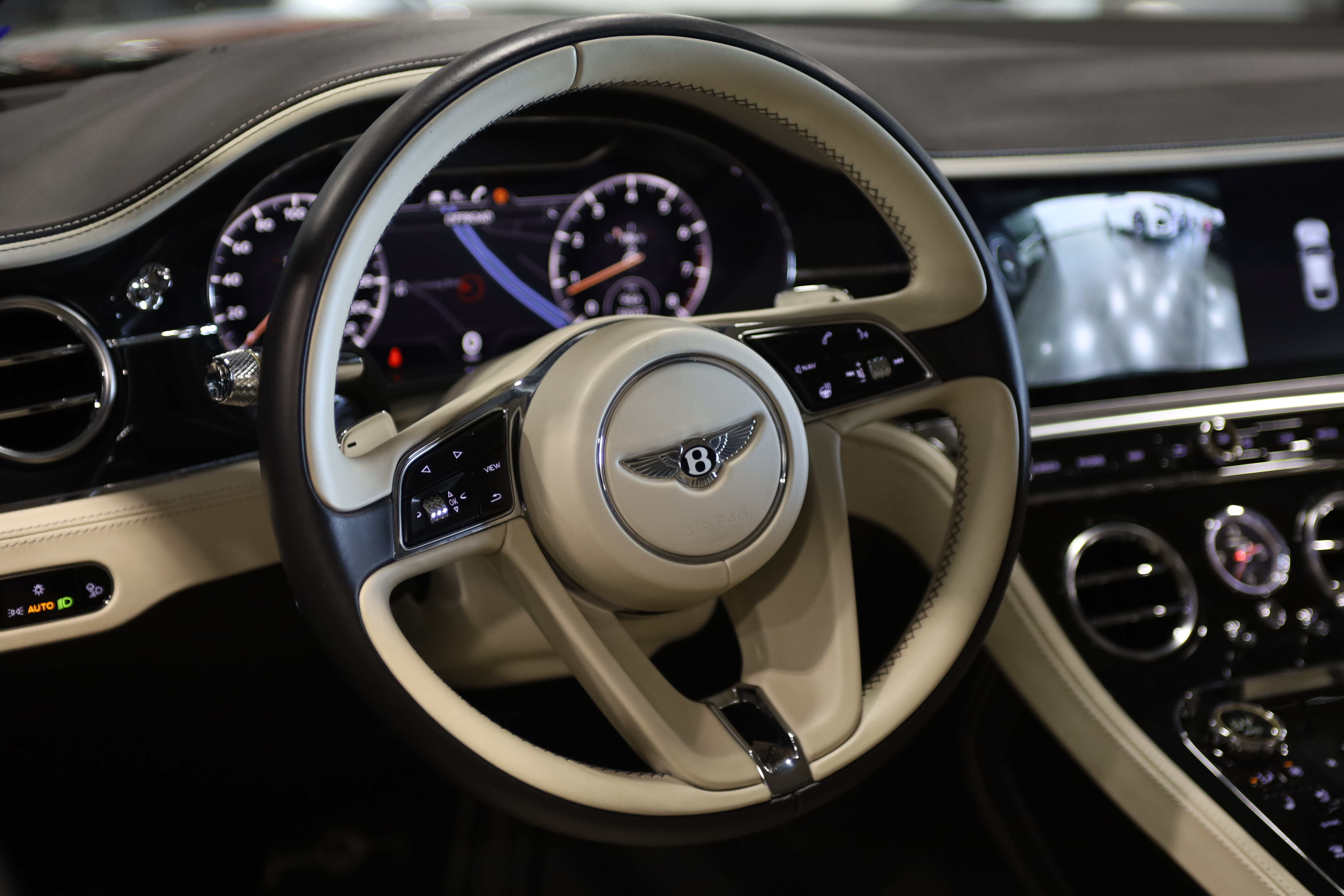 Used 2020 Bentley Continental GT AWD/4WD image 27