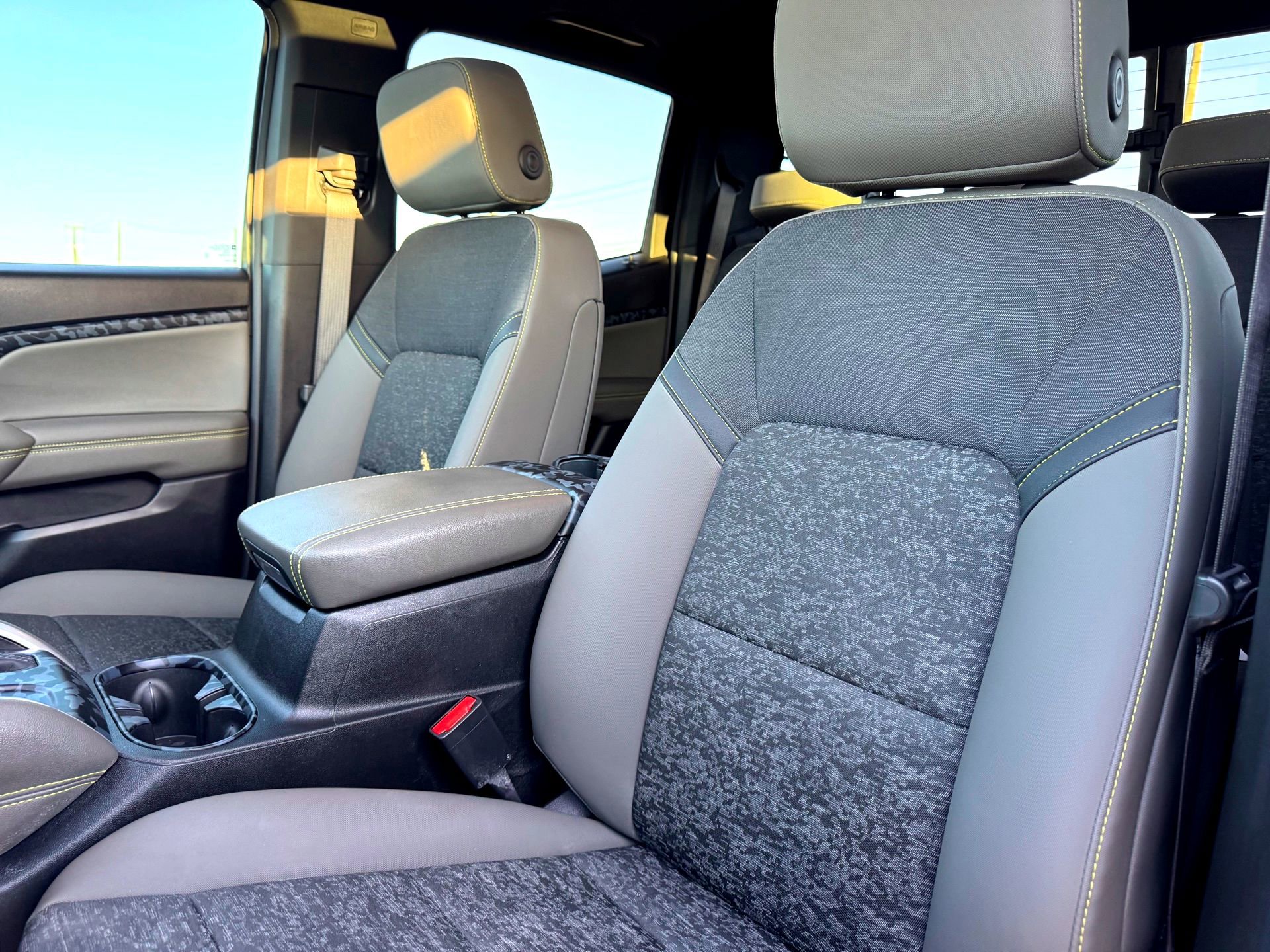 Used 2024 Chevrolet Colorado ZR2 image 12