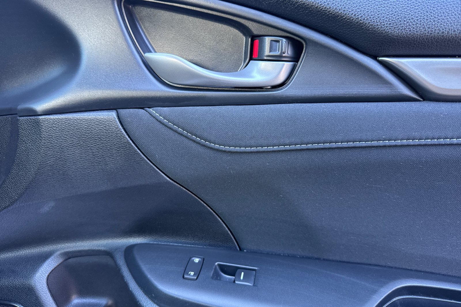 Used 2018 Honda Civic EX image 12