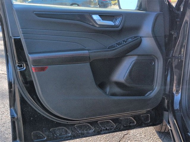 Used 2025 Ford Escape ST-Line image 14