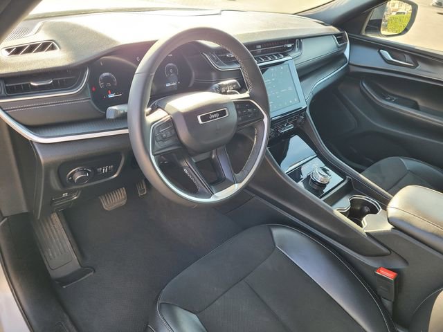 Used 2024 Jeep Grand Cherokee Altitude image 7