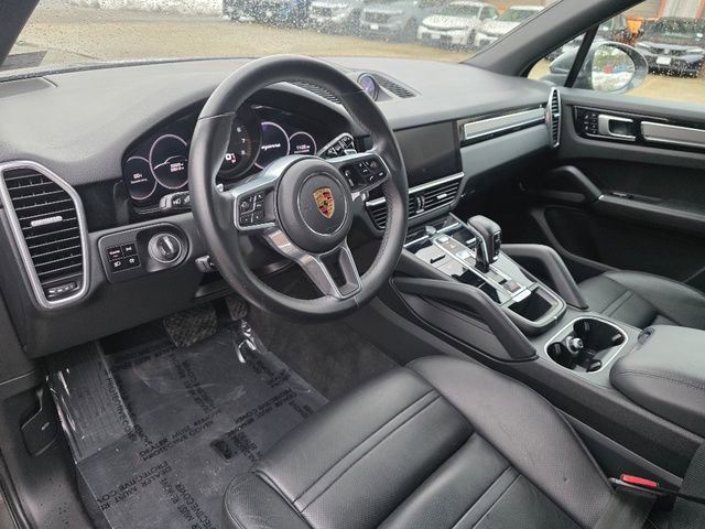 Used 2020 Porsche Cayenne image 26