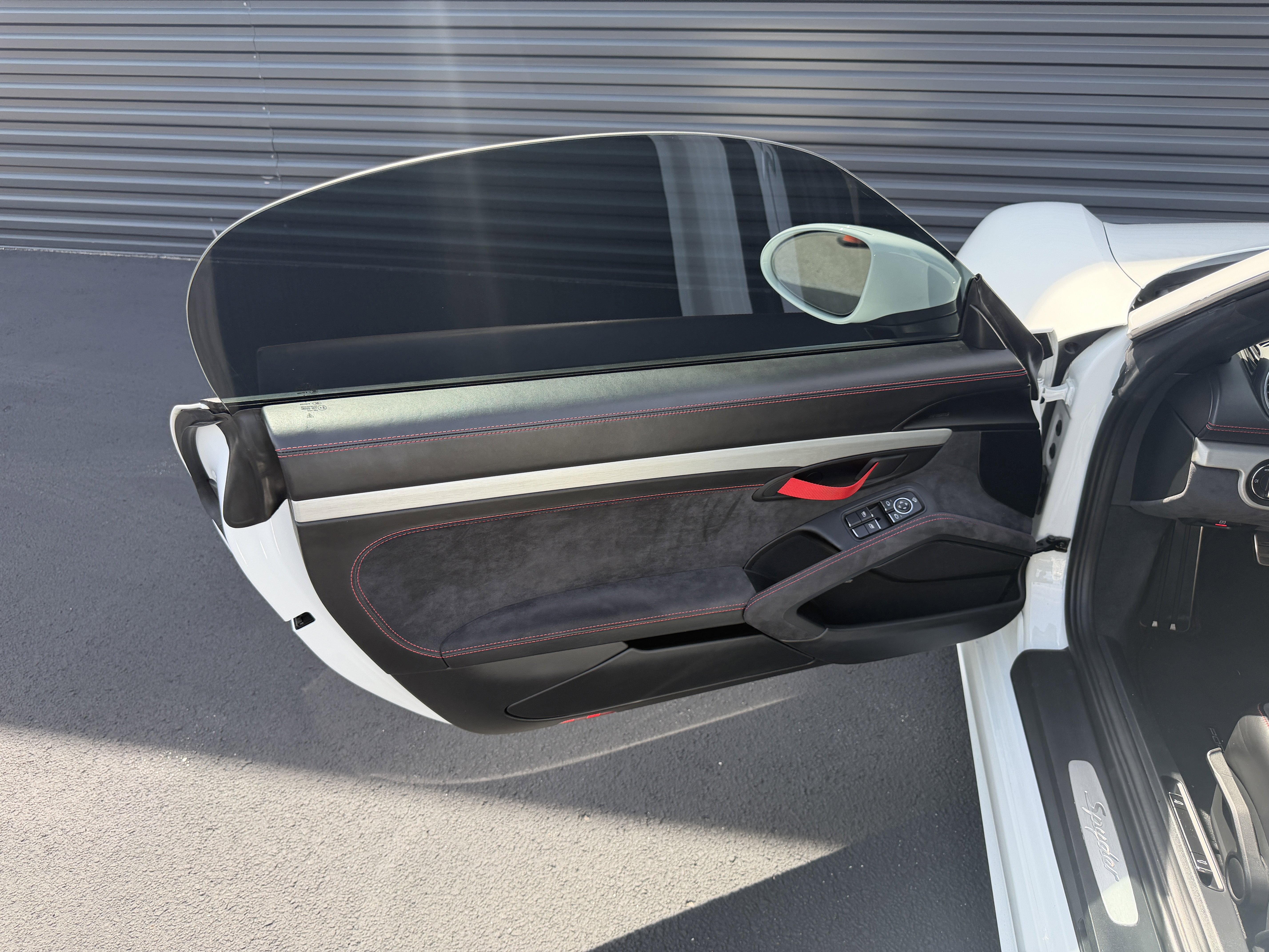 Used 2020 Porsche 718 Boxster Spyder image 16